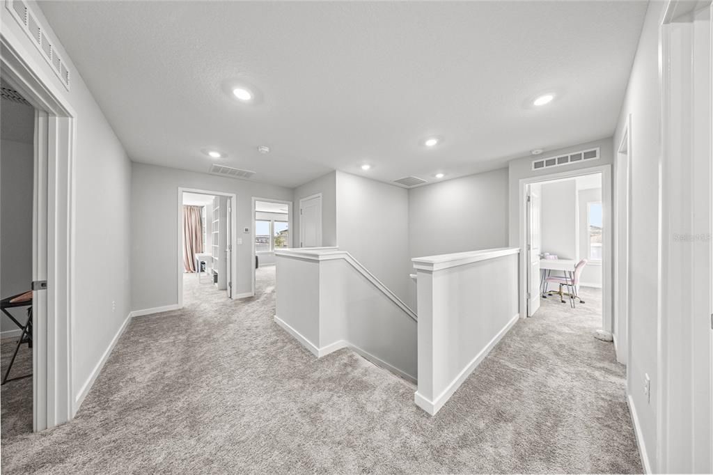 For Sale: $475,000 (5 beds, 4 baths, 3416 Square Feet)