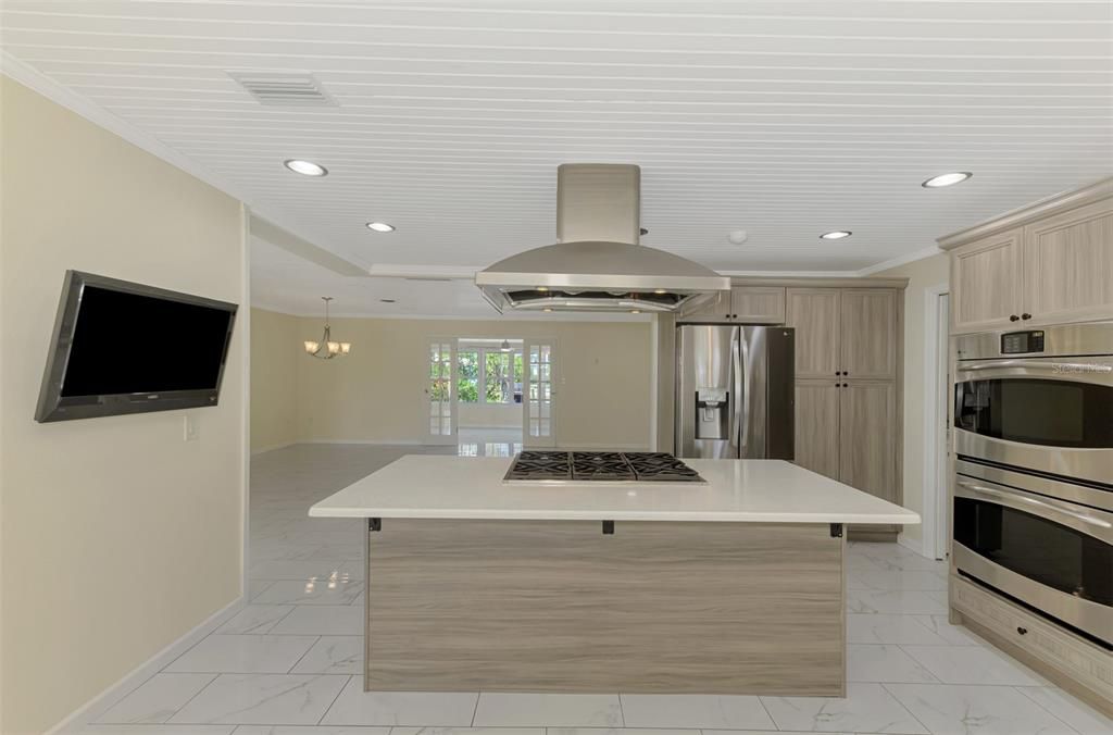 En Venta: $1,000,000 (3 camas, 3 baños, 2220 Pies cuadrados)