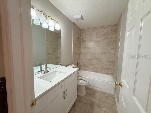 For Rent: $3,000 (4 beds, 3 baths, 2415 Square Feet)