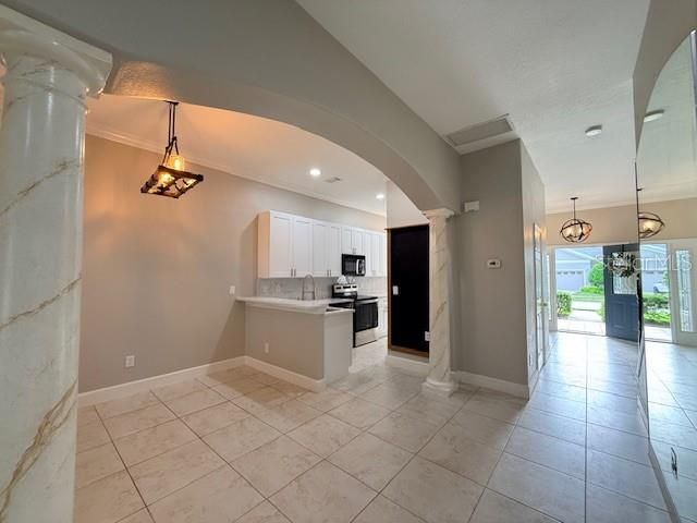 For Rent: $3,000 (4 beds, 3 baths, 2415 Square Feet)