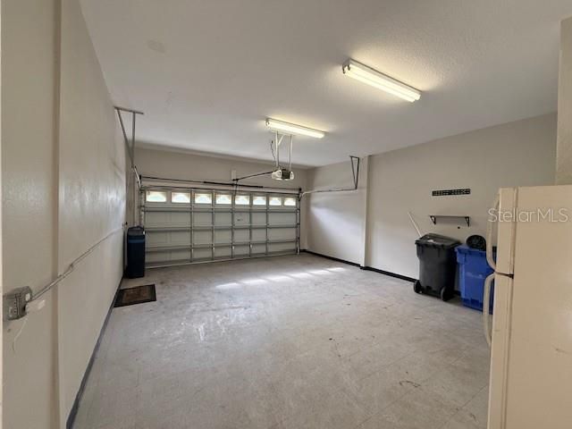 For Rent: $3,000 (4 beds, 3 baths, 2415 Square Feet)