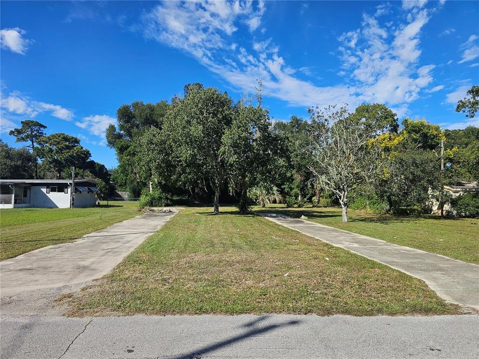 For Sale: $289,900 (3 beds, 2 baths, 1600 Square Feet)