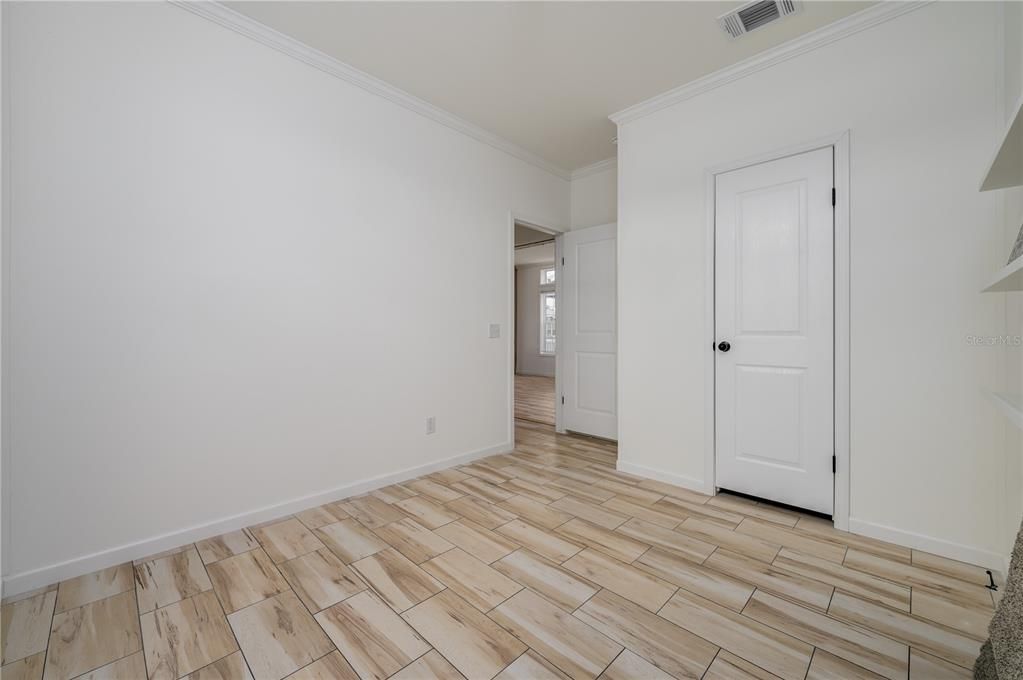 For Sale: $289,900 (3 beds, 2 baths, 1600 Square Feet)