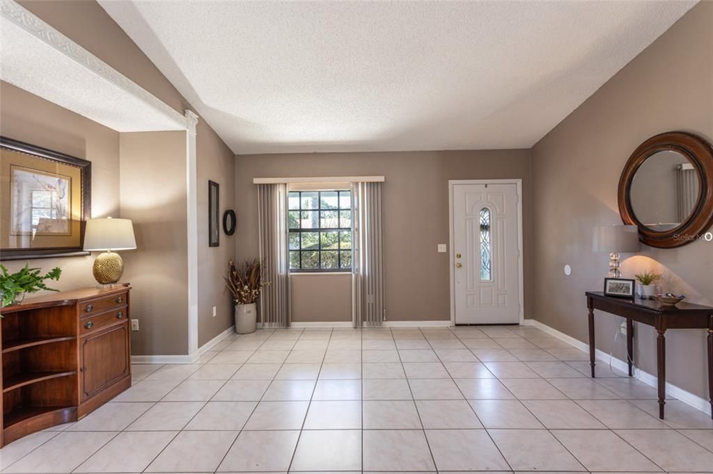 Active With Contract: $350,000 (4 beds, 3 baths, 1701 Square Feet)