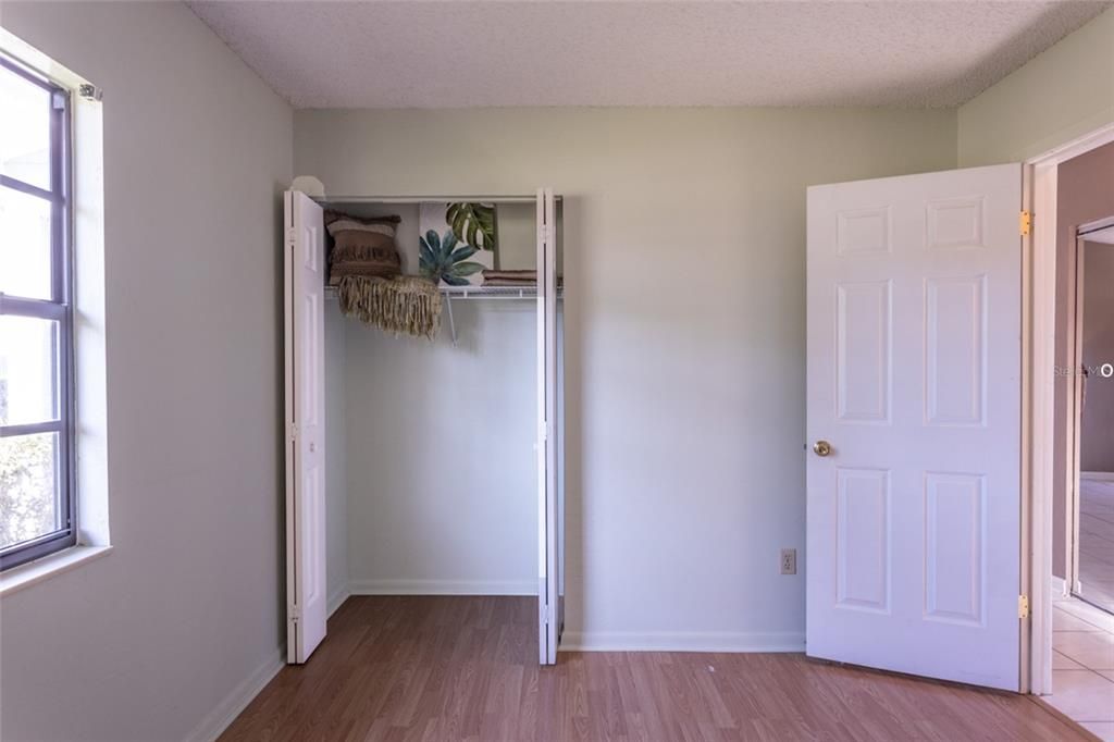 Active With Contract: $350,000 (4 beds, 3 baths, 1701 Square Feet)