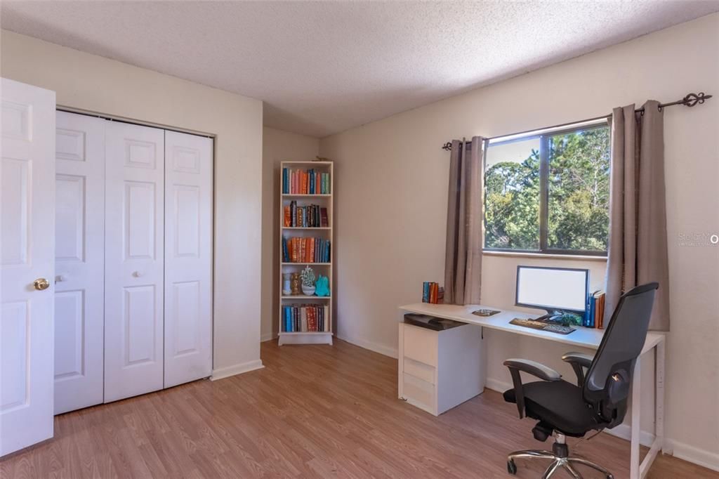 Active With Contract: $350,000 (4 beds, 3 baths, 1701 Square Feet)