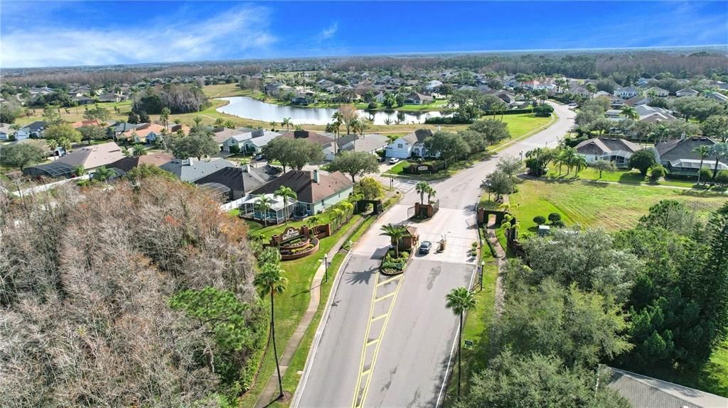 В аренду: $2,890 (4 спален, 2 ванн, 1952 Квадратных фут)