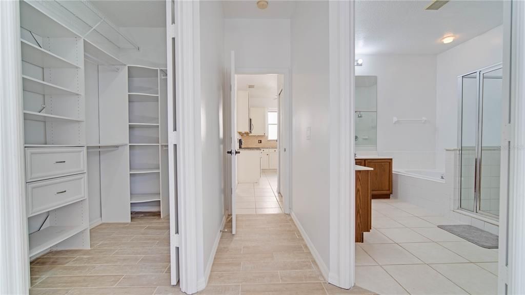 В аренду: $2,890 (4 спален, 2 ванн, 1952 Квадратных фут)