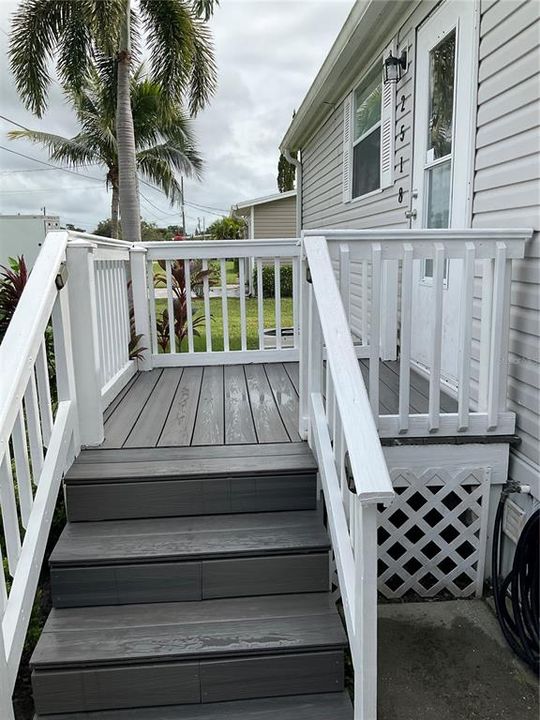 For Sale: $265,000 (2 beds, 2 baths, 1241 Square Feet)