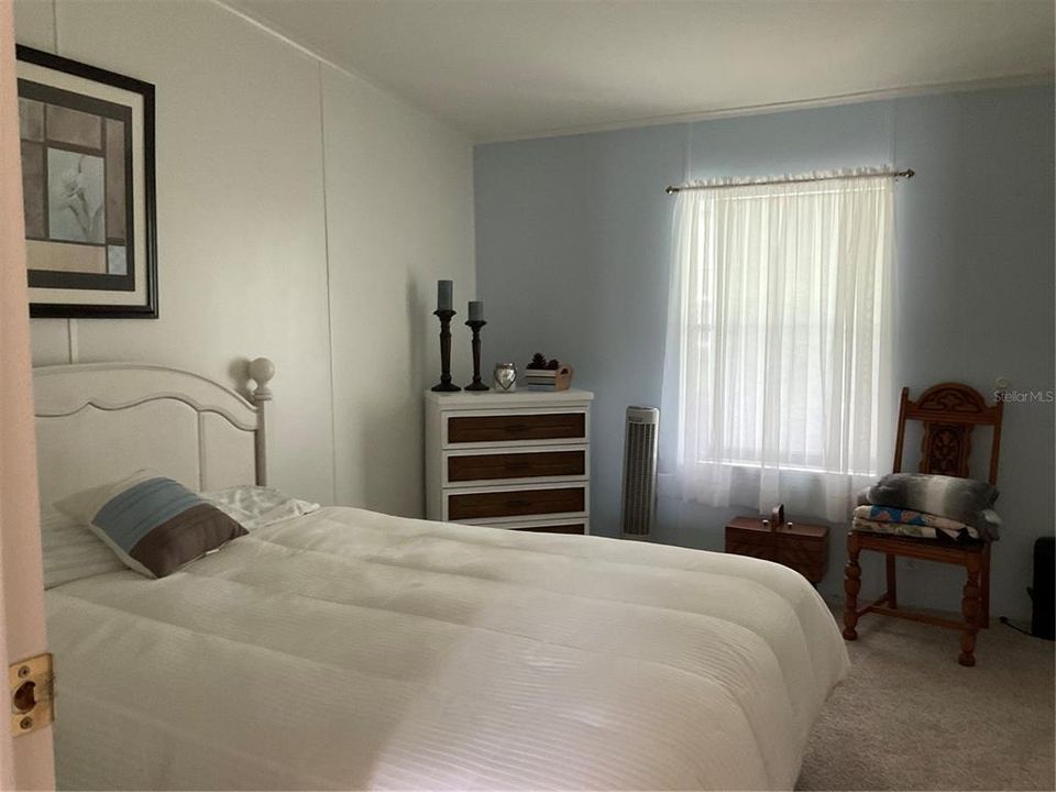 For Sale: $265,000 (2 beds, 2 baths, 1241 Square Feet)