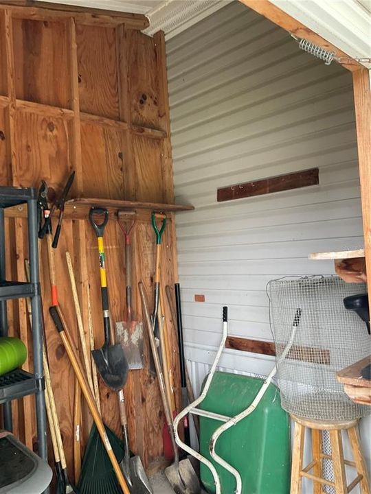 For Sale: $265,000 (2 beds, 2 baths, 1241 Square Feet)