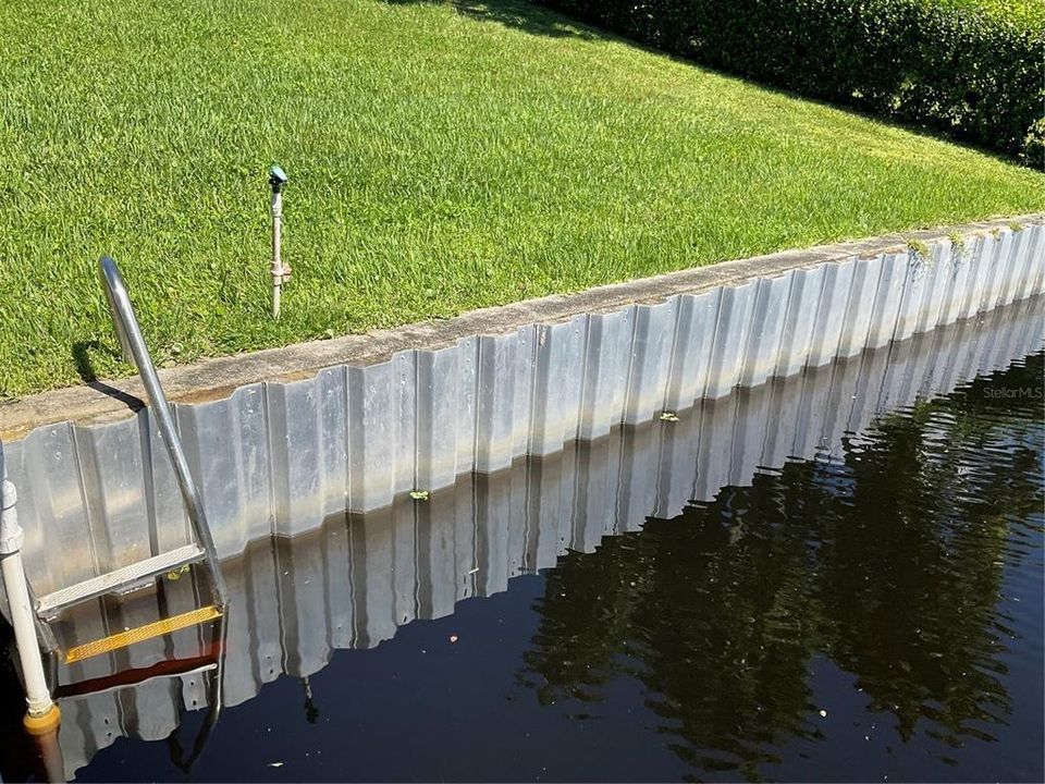 For Sale: $265,000 (2 beds, 2 baths, 1241 Square Feet)