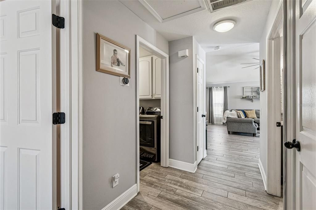 合同活跃: $399,000 (3 贝兹, 2 浴室, 1690 平方英尺)