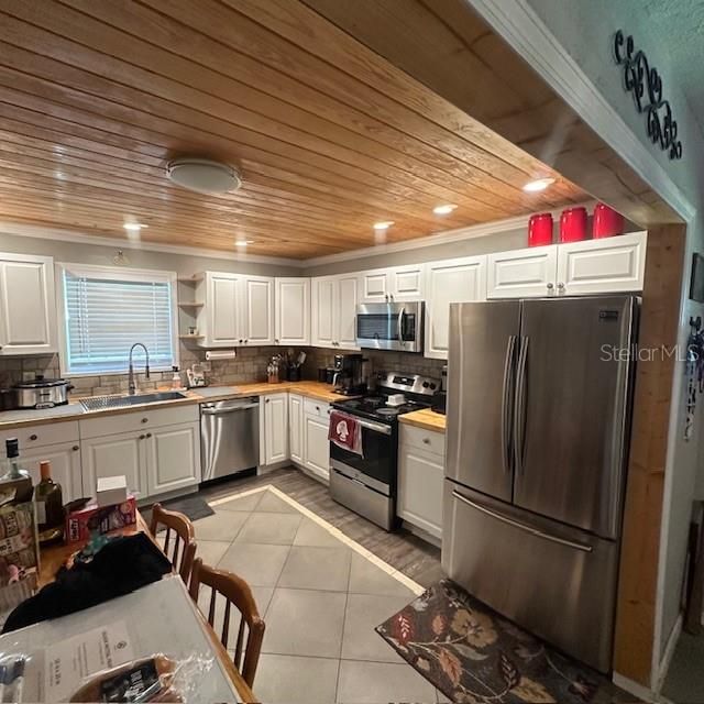 For Sale: $229,900 (2 beds, 2 baths, 1142 Square Feet)