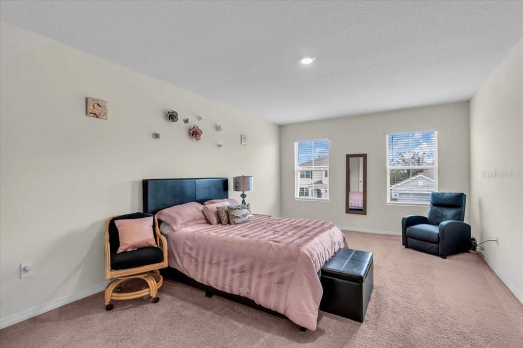 待售: $549,999 (5 贝兹, 3 浴室, 2638 平方英尺)