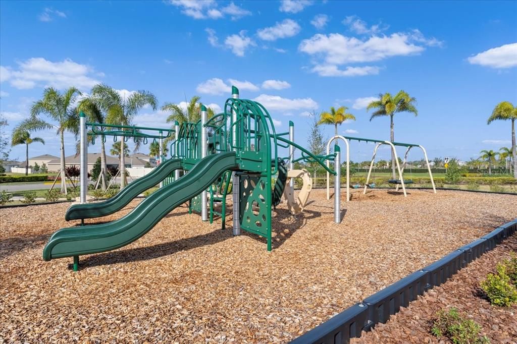 待售: $549,999 (5 贝兹, 3 浴室, 2638 平方英尺)