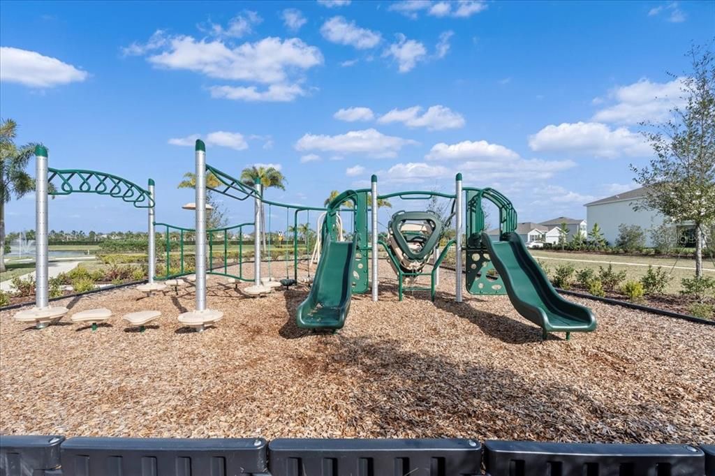 待售: $549,999 (5 贝兹, 3 浴室, 2638 平方英尺)