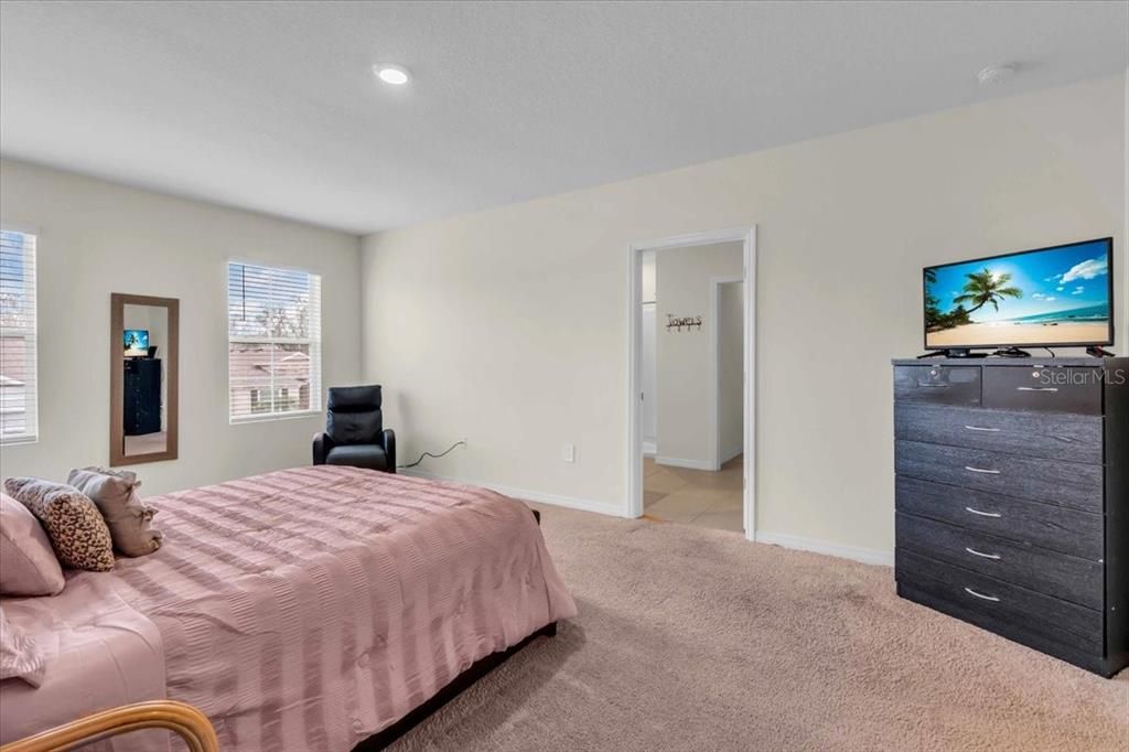 待售: $549,999 (5 贝兹, 3 浴室, 2638 平方英尺)