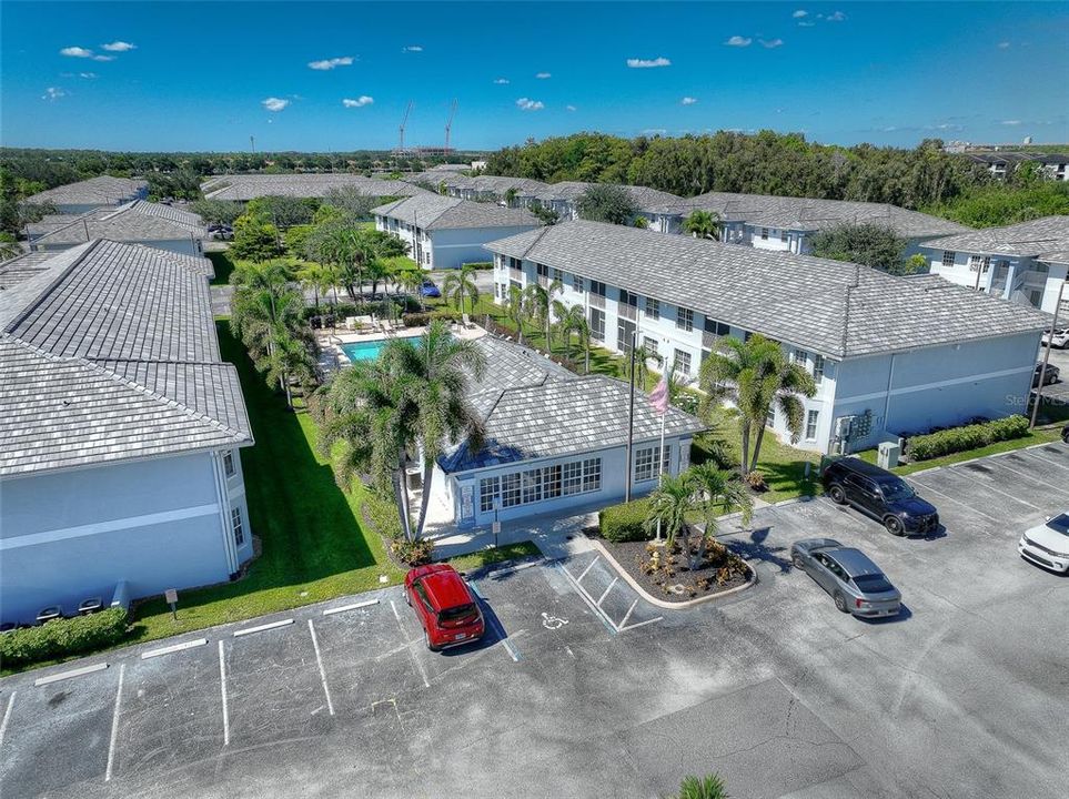 待售: $169,900 (2 贝兹, 2 浴室, 932 平方英尺)