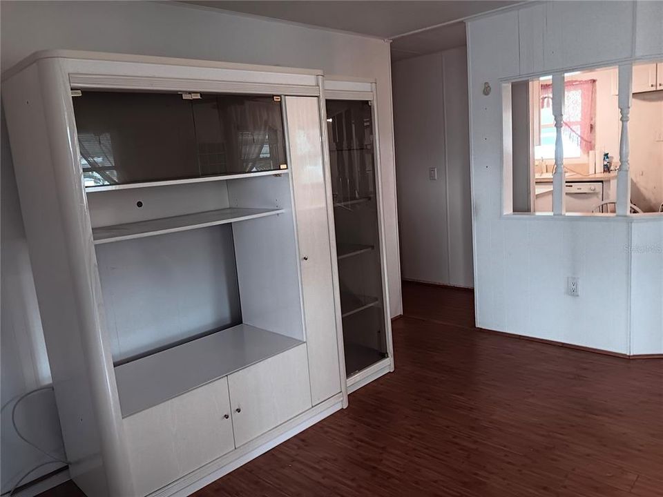 For Sale: $119,000 (2 beds, 2 baths, 864 Square Feet)