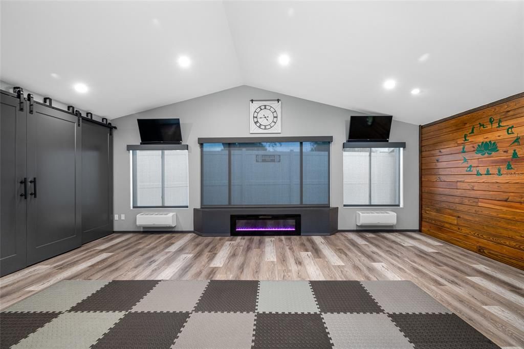 Activo con contrato: $624,900 (3 camas, 2 baños, 2258 Pies cuadrados)