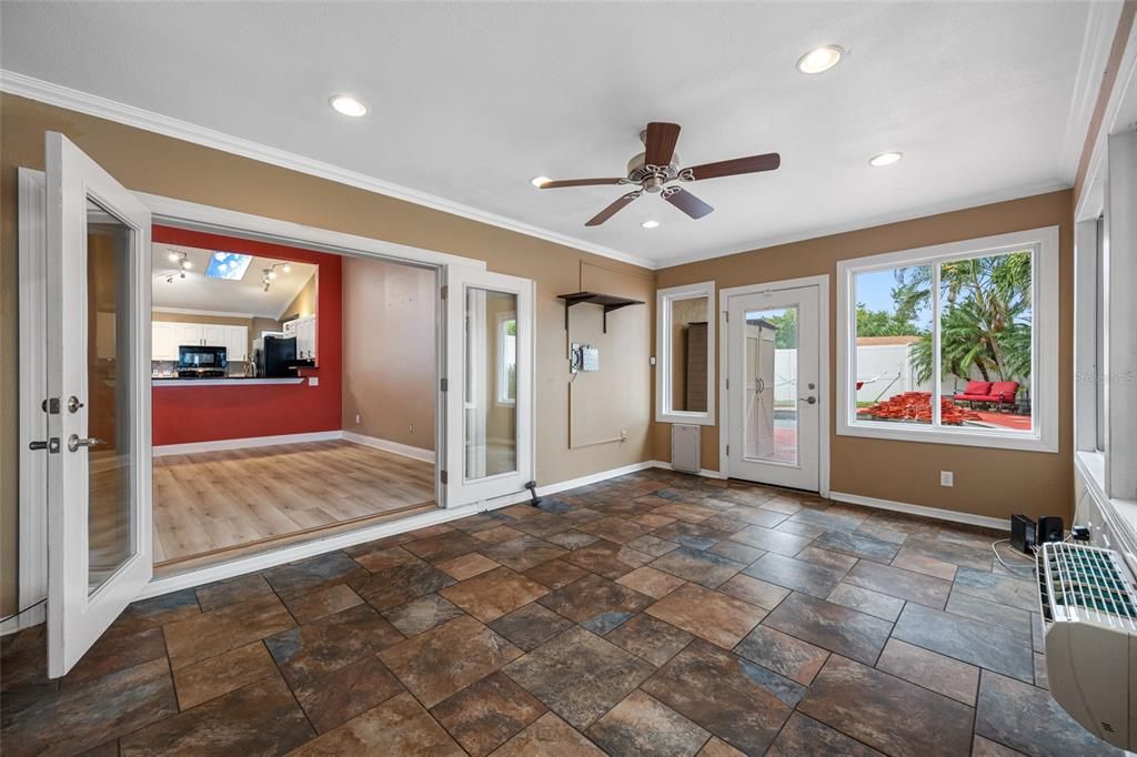 Activo con contrato: $624,900 (3 camas, 2 baños, 2258 Pies cuadrados)