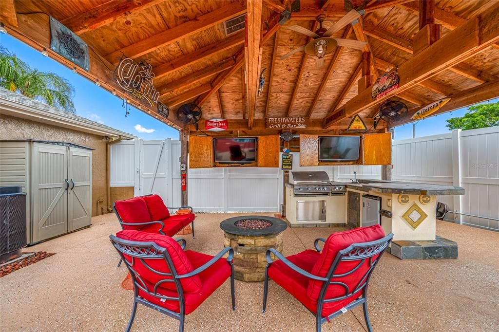 Activo con contrato: $624,900 (3 camas, 2 baños, 2258 Pies cuadrados)