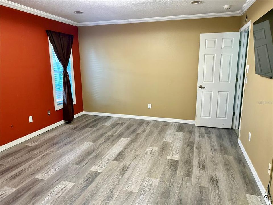 Activo con contrato: $624,900 (3 camas, 2 baños, 2258 Pies cuadrados)