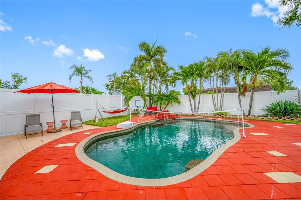 Activo con contrato: $624,900 (3 camas, 2 baños, 2258 Pies cuadrados)