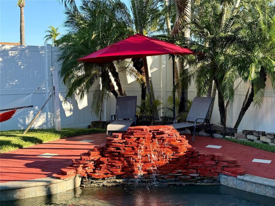 Activo con contrato: $624,900 (3 camas, 2 baños, 2258 Pies cuadrados)