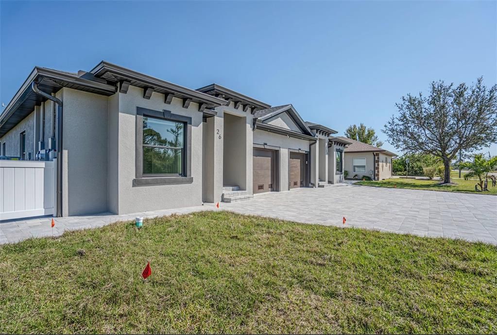 En Venta: $555,000 (6 camas, 0 baños, 2614 Pies cuadrados)