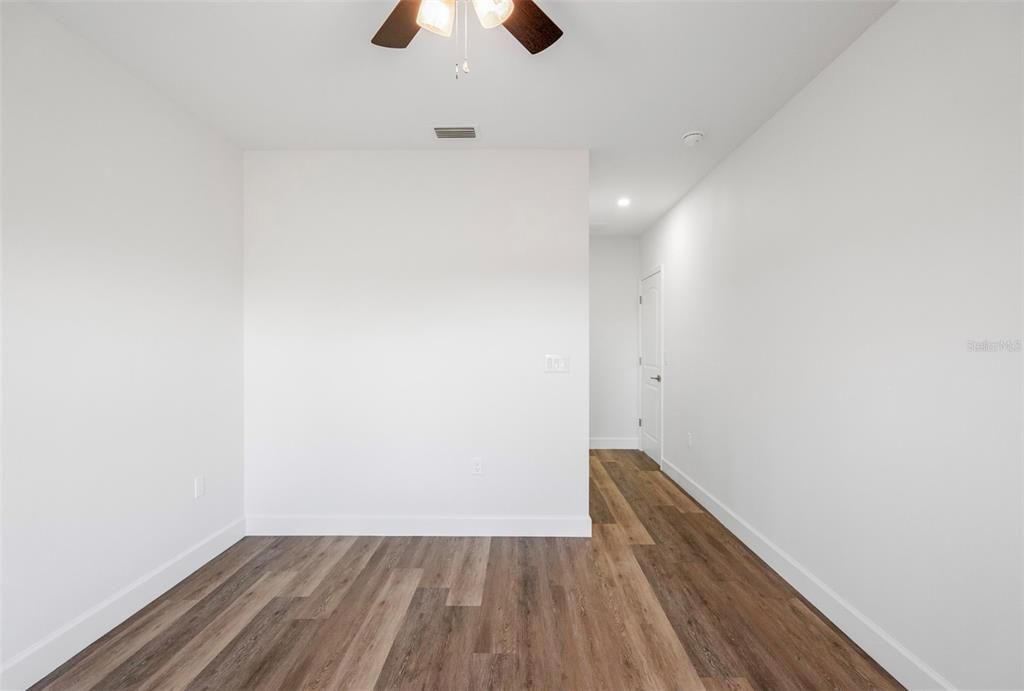 En Venta: $555,000 (6 camas, 0 baños, 2614 Pies cuadrados)