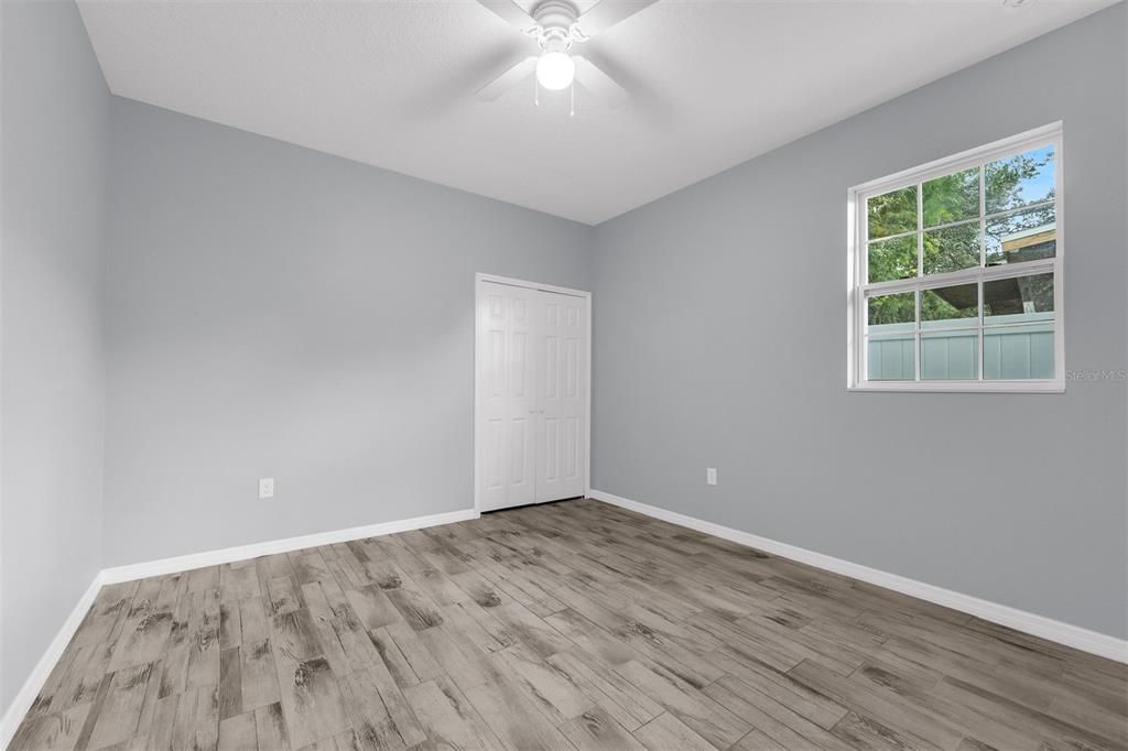 Active With Contract: $297,900 (3 beds, 2 baths, 1364 Square Feet)