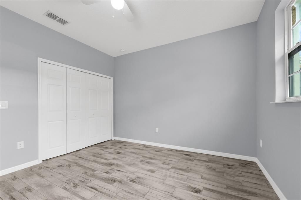 Active With Contract: $297,900 (3 beds, 2 baths, 1364 Square Feet)