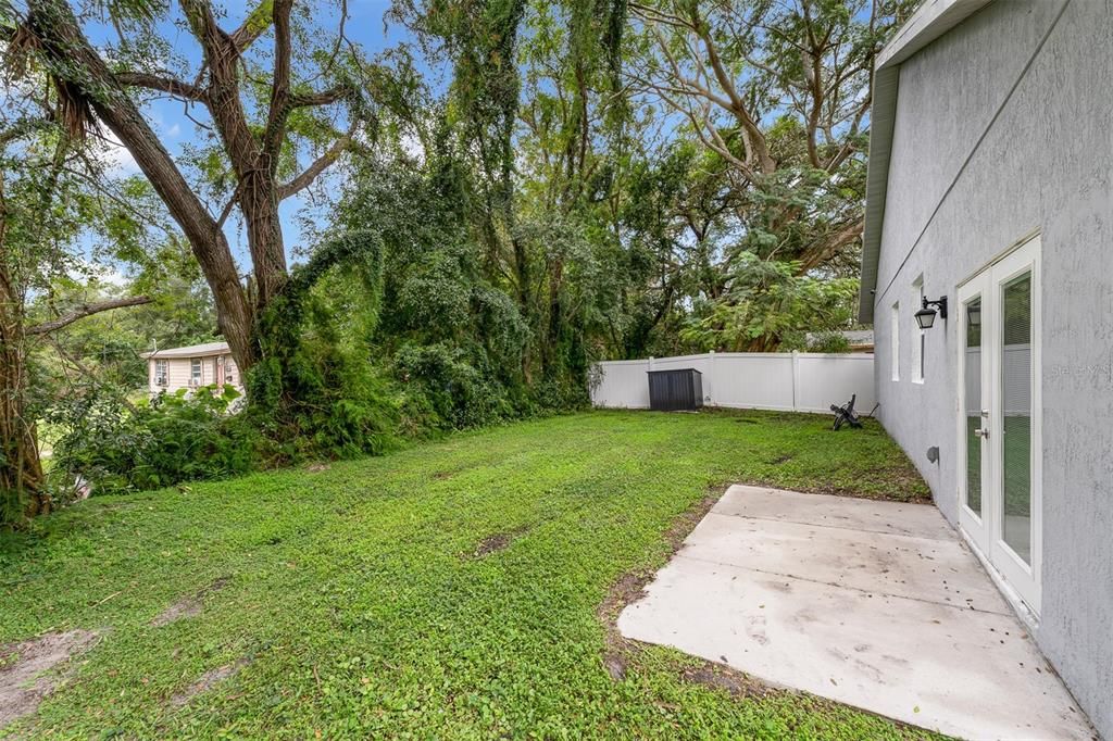 Active With Contract: $297,900 (3 beds, 2 baths, 1364 Square Feet)