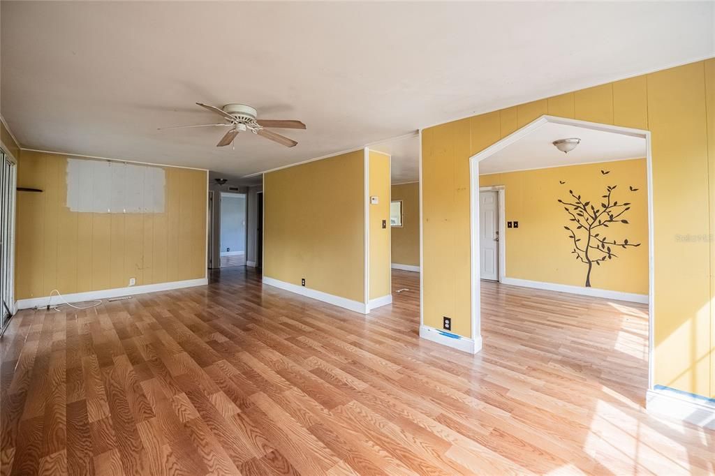 En Venta: $125,000 (2 camas, 2 baños, 1056 Pies cuadrados)