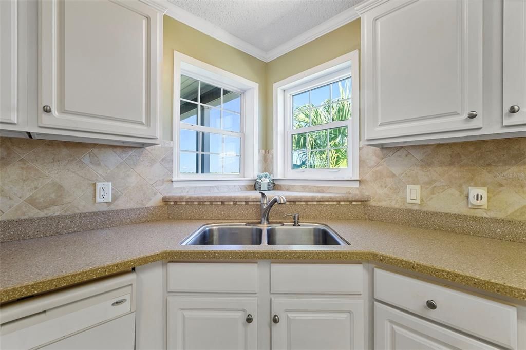 En Venta: $185,000 (2 camas, 2 baños, 1128 Pies cuadrados)