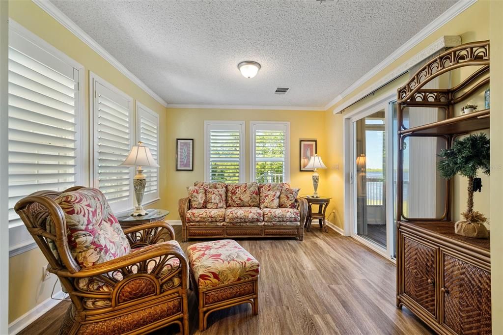 En Venta: $185,000 (2 camas, 2 baños, 1128 Pies cuadrados)