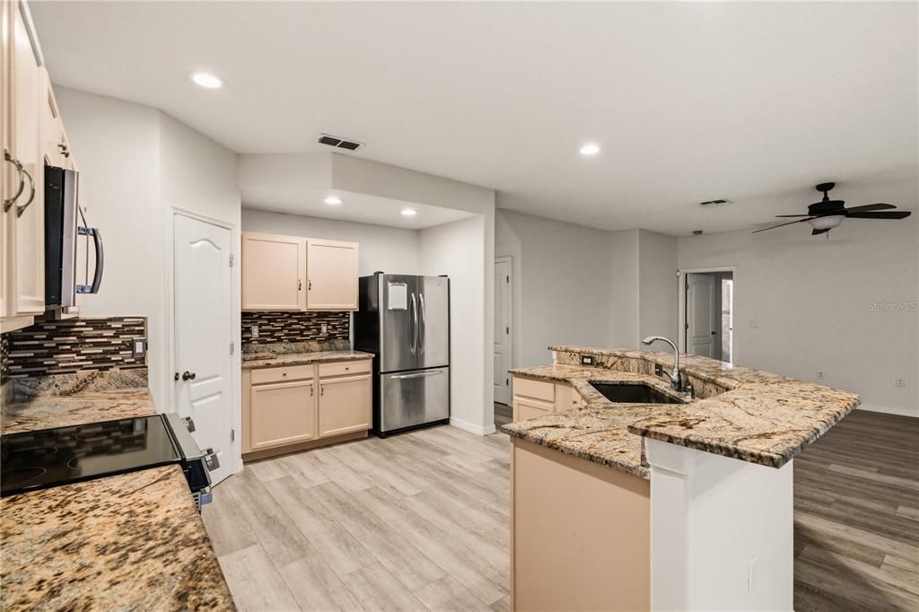 For Sale: $545,000 (5 beds, 3 baths, 3449 Square Feet)