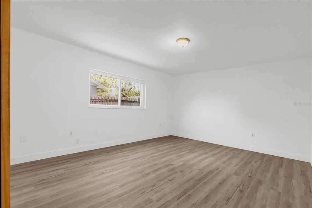 For Sale: $399,000 (4 beds, 2 baths, 2107 Square Feet)