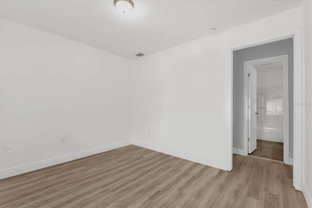 For Sale: $399,000 (4 beds, 2 baths, 2107 Square Feet)