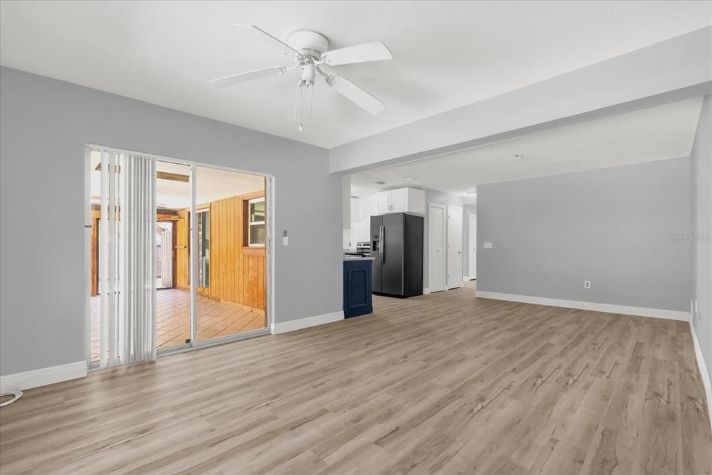 For Sale: $399,000 (4 beds, 2 baths, 2107 Square Feet)