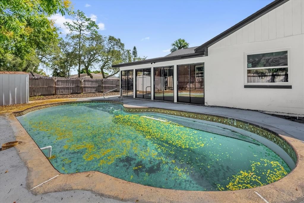 For Sale: $399,000 (4 beds, 2 baths, 2107 Square Feet)