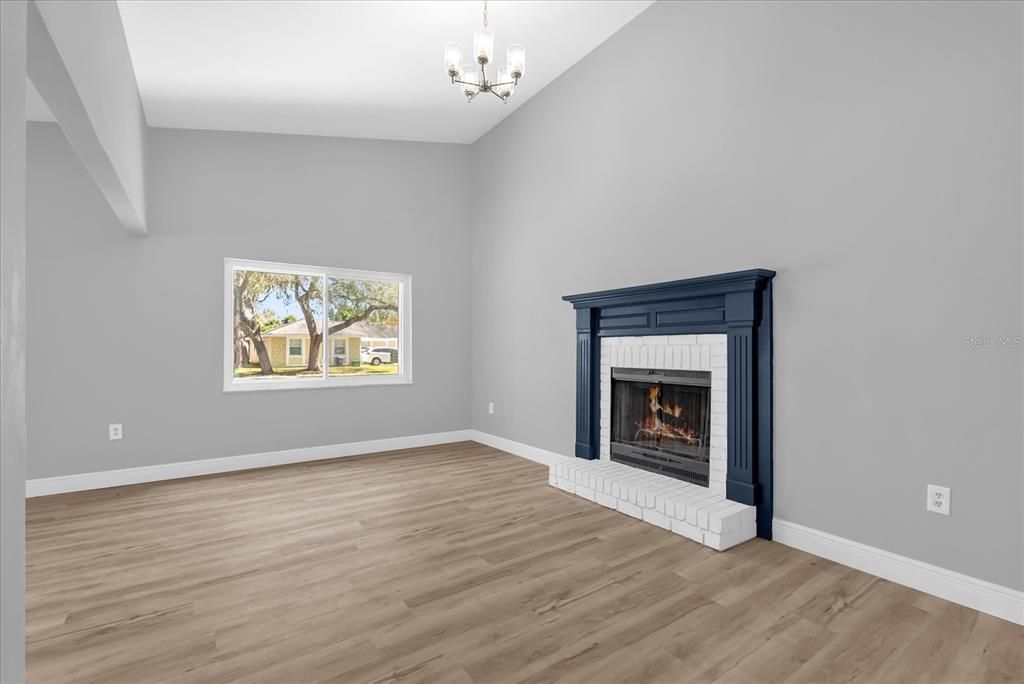 For Sale: $399,000 (4 beds, 2 baths, 2107 Square Feet)