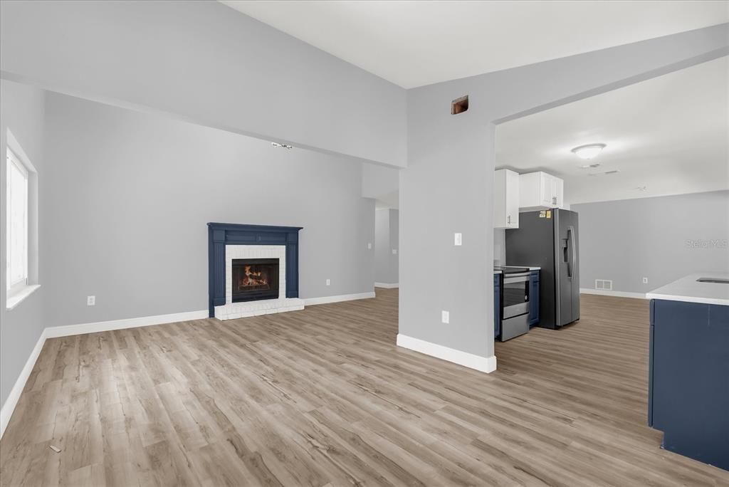 For Sale: $399,000 (4 beds, 2 baths, 2107 Square Feet)