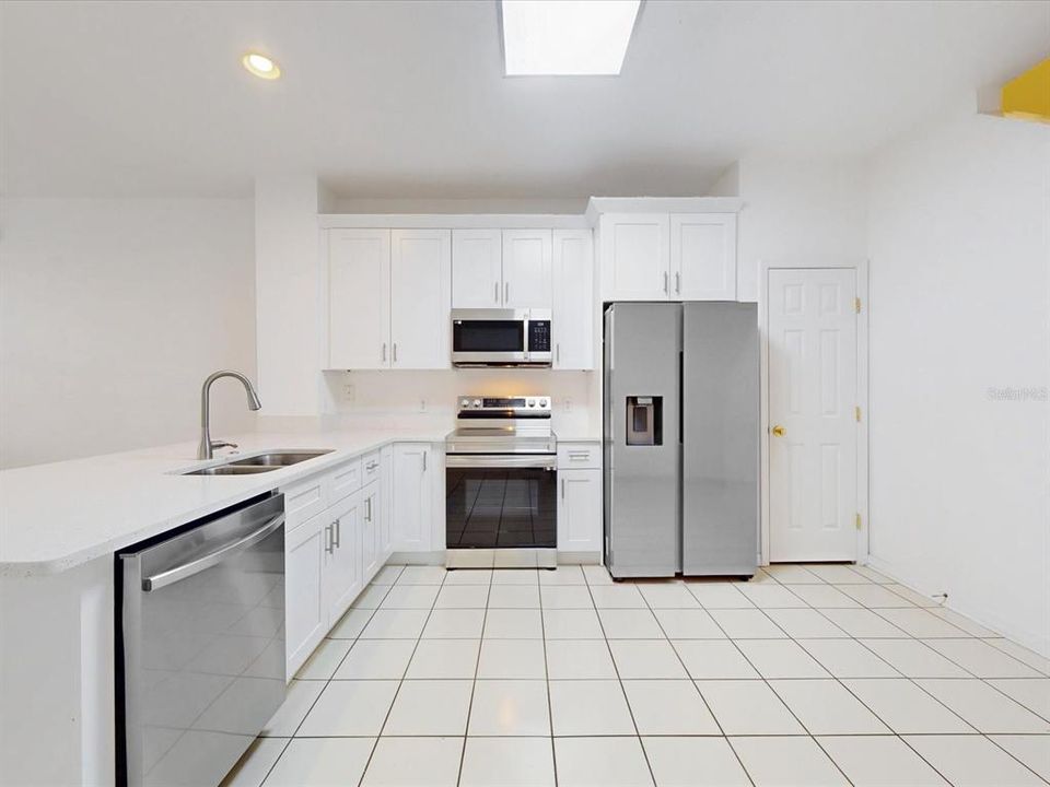 待售: $289,500 (3 贝兹, 3 浴室, 1362 平方英尺)