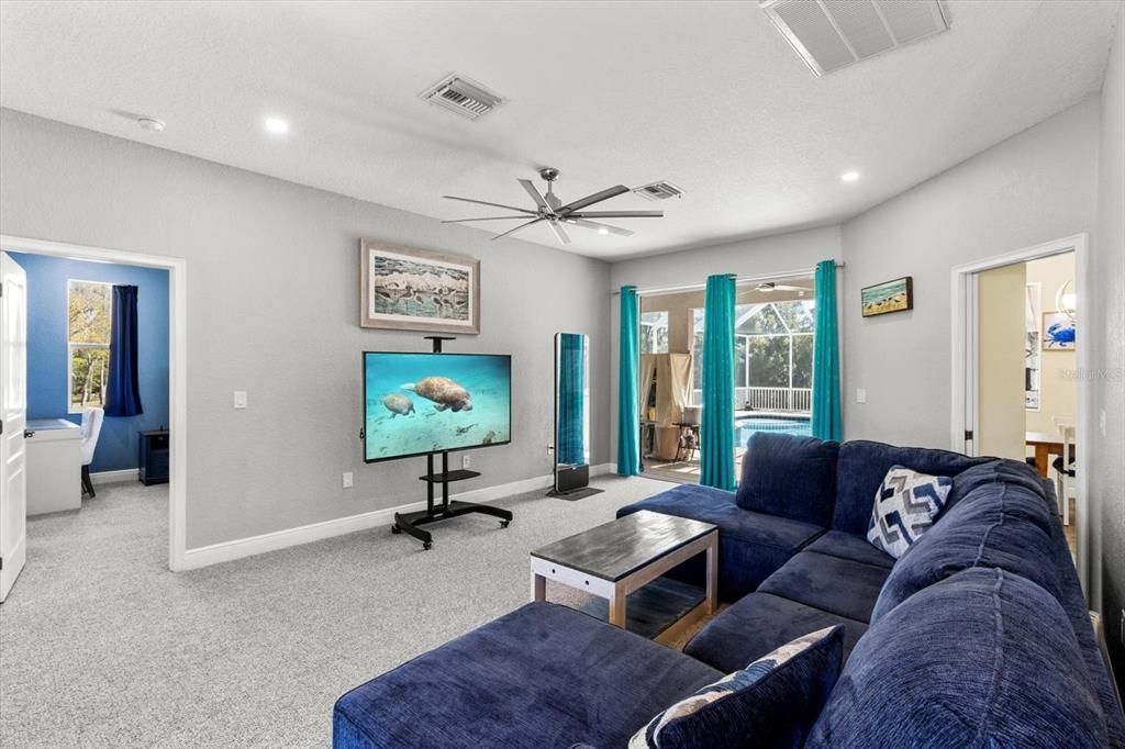 For Sale: $869,900 (4 beds, 3 baths, 3059 Square Feet)