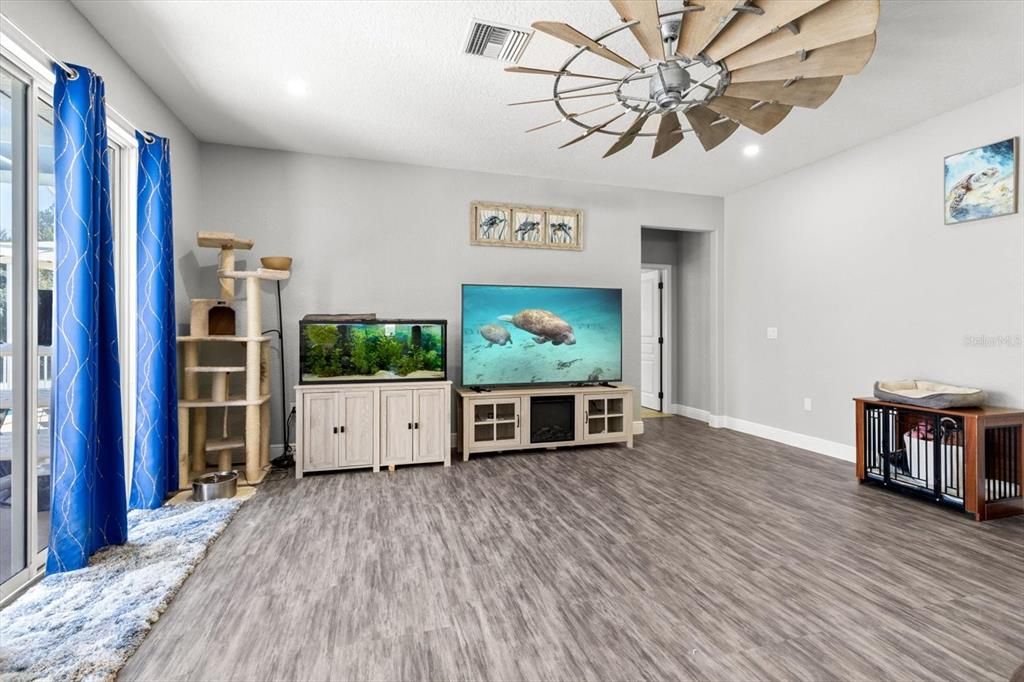 For Sale: $869,900 (4 beds, 3 baths, 3059 Square Feet)