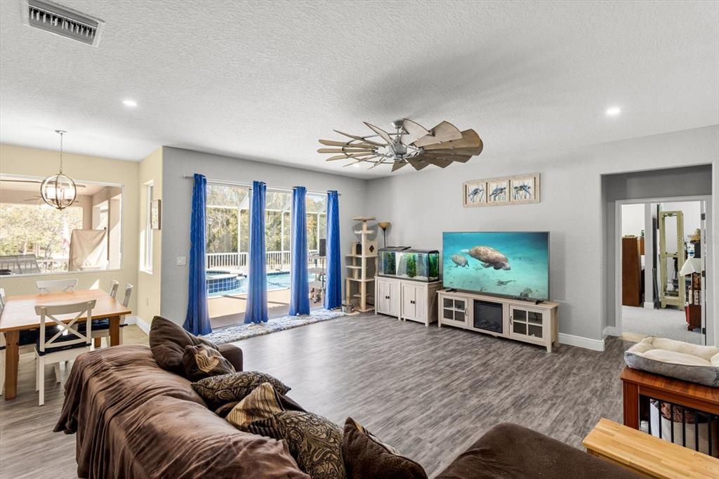 For Sale: $869,900 (4 beds, 3 baths, 3059 Square Feet)