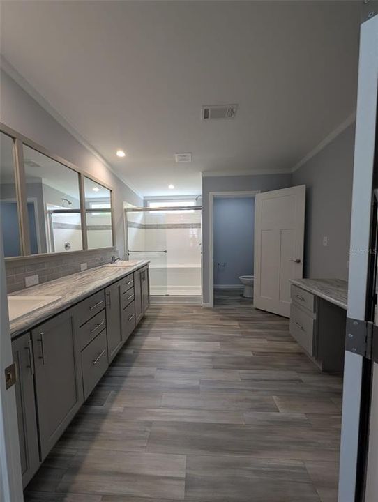 For Sale: $320,000 (3 beds, 2 baths, 1500 Square Feet)